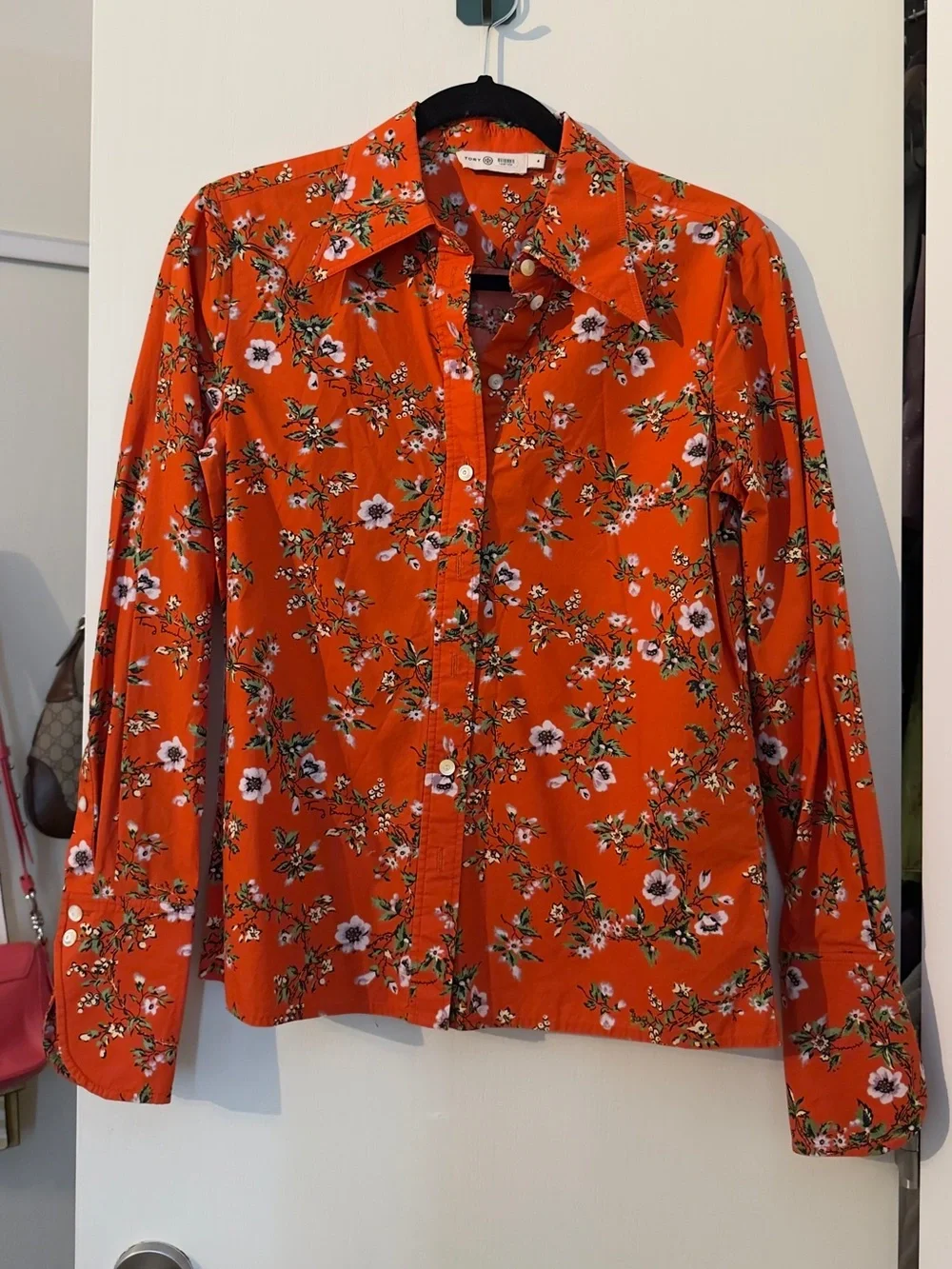 Tory Burch 100% Cotton Red Floral Oxford Button Up Shirt size 4